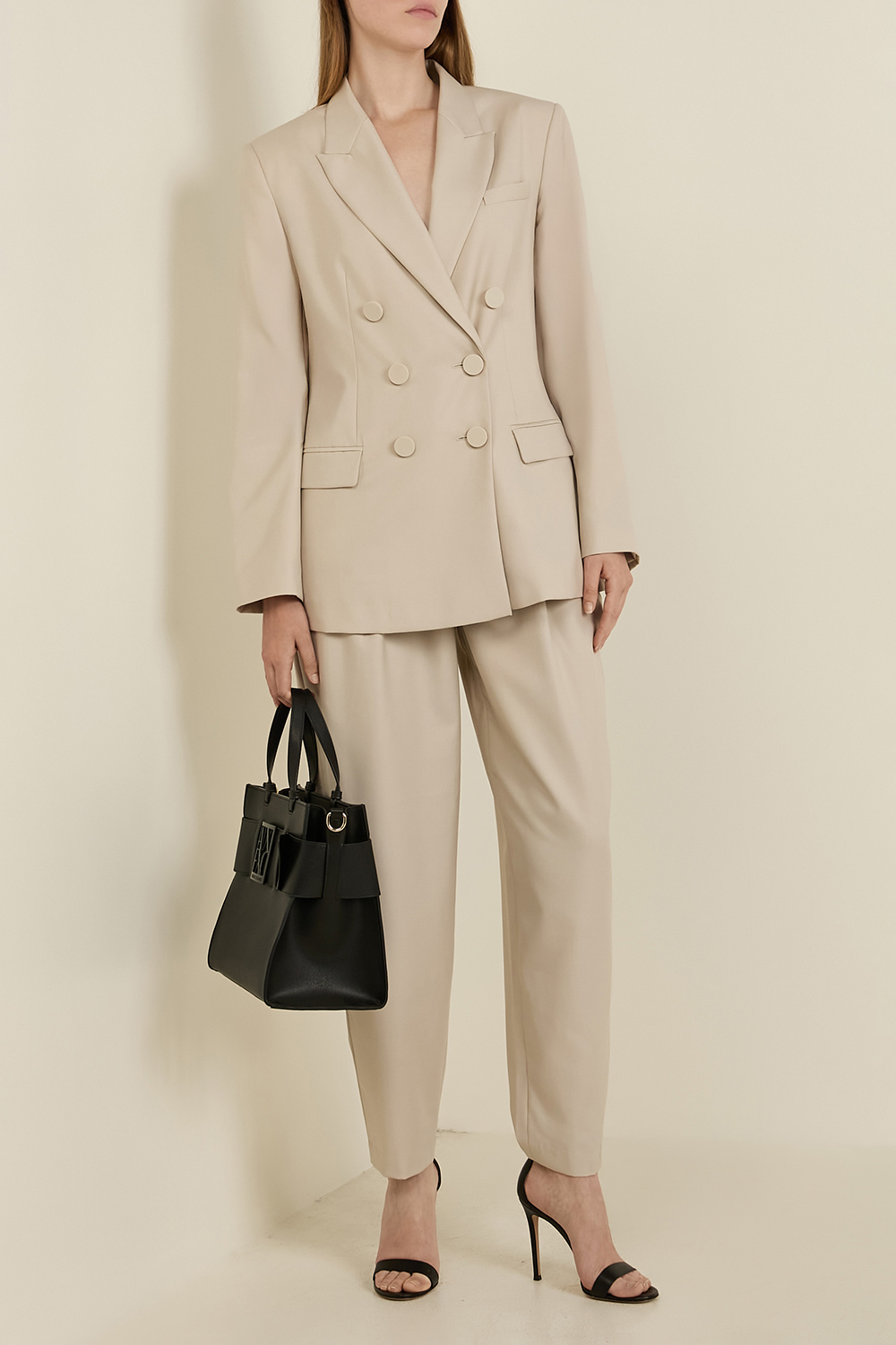 מכנסיים מחוייטים